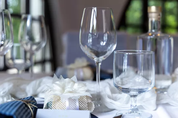 gedeckter tisch von amaral's catering